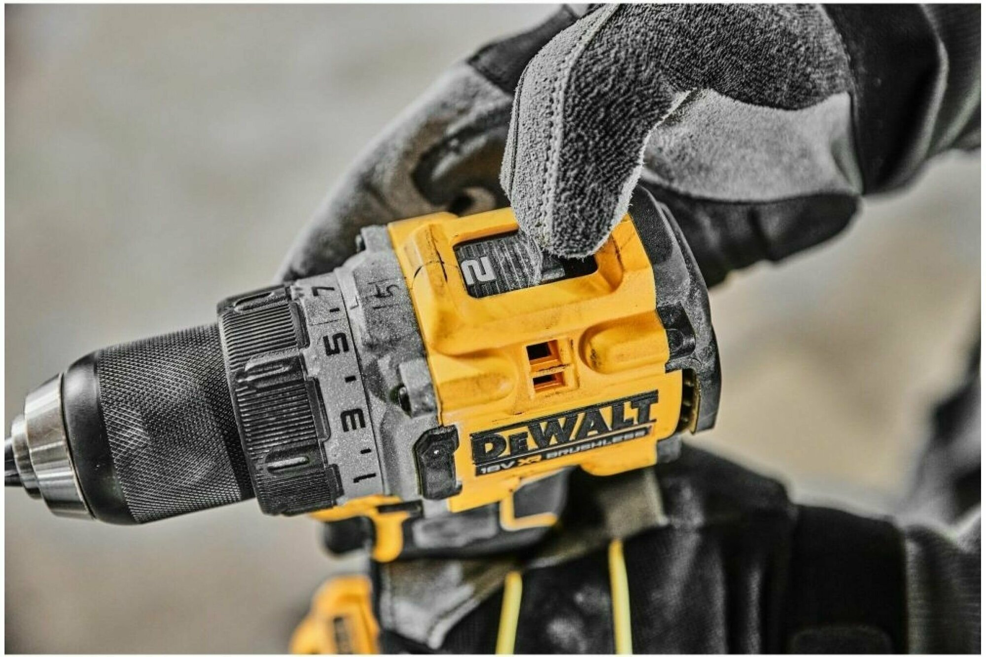 Аккумуляторная дрель-шуруповерт DeWalt DCD800NT (без акк, без з/у) - фото №9