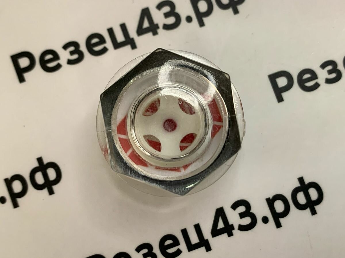 фото Пластиковый маслоуказатель резьбовой M20х1.5 мм