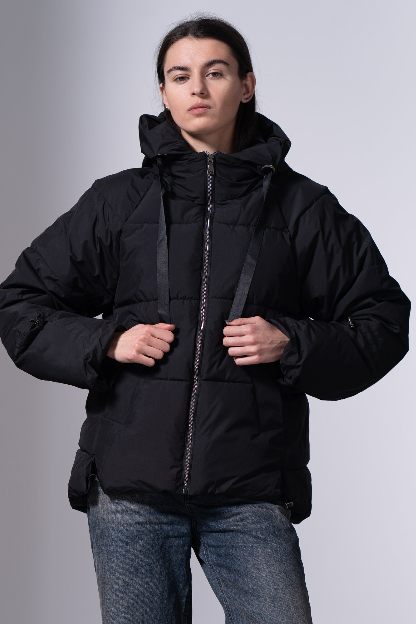 Куртка  размер 46 черный