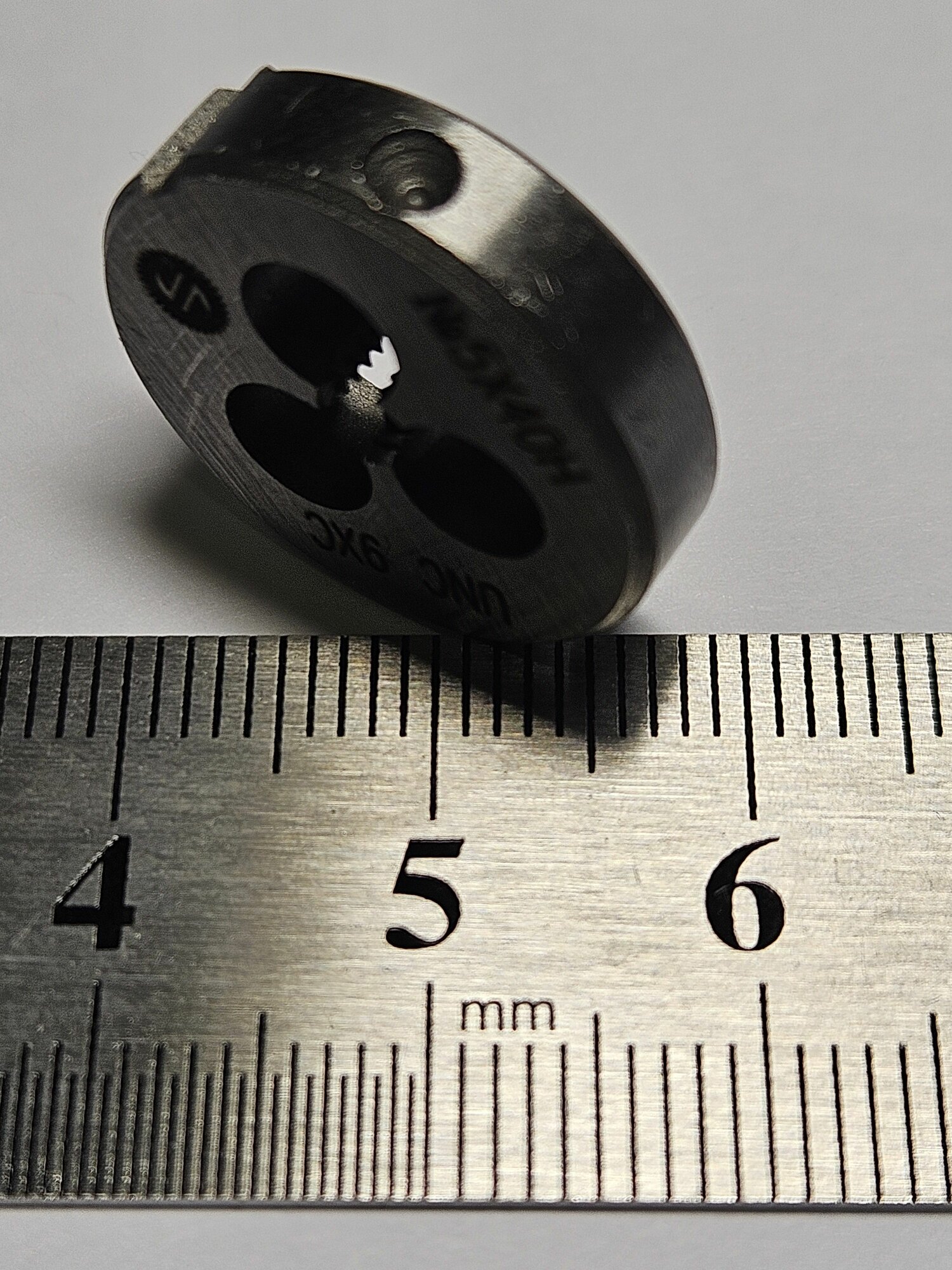 Плашка дюймовая UNC №5 40 ниток/дюйм — фото 1