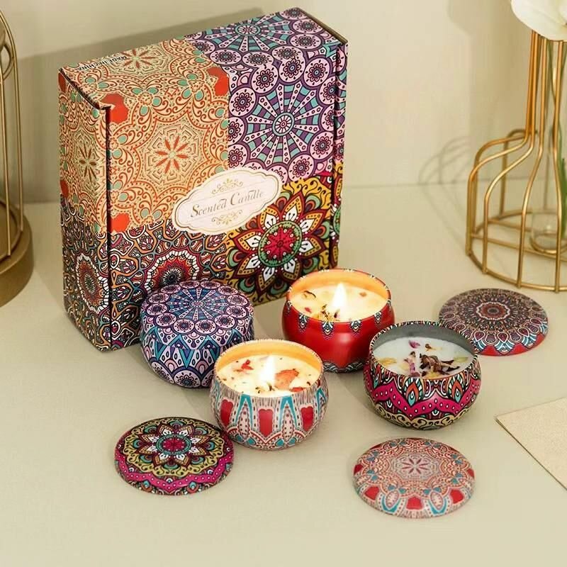 Подарочный набор ароматических свечей в красивой упаковке (случайные ароматы)