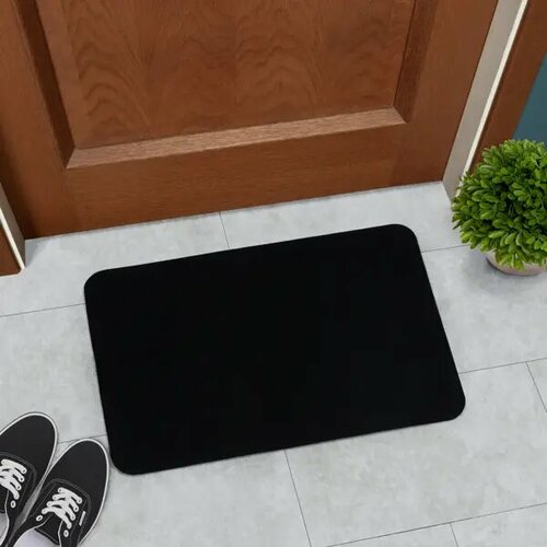 Коврик Флорт Экспо 40x60 см полипропилен цвет чёрный 449₽