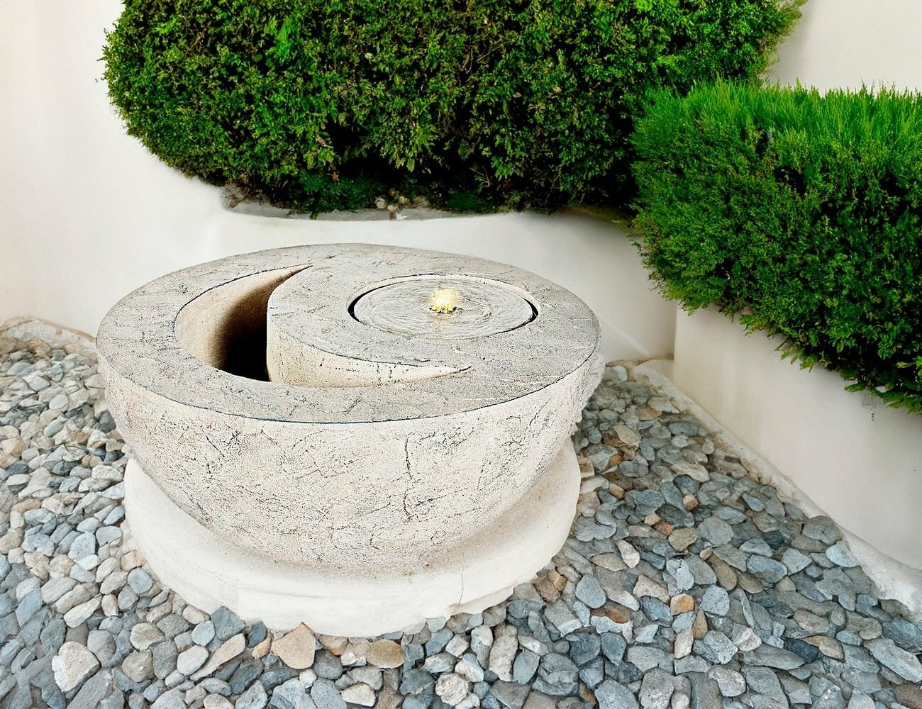 Декоративный садовый фонтан эмисферо песочный, тёплая белая LED-подсветка, 66х31 см, Kaemingk 892959