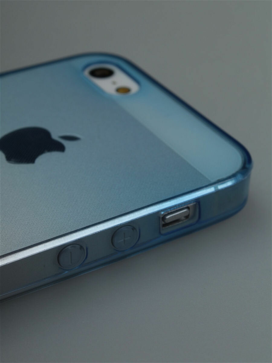 Чехол на iPhone 5 / 5s / SE полупрозрачный с микроперфорацией — фото 1