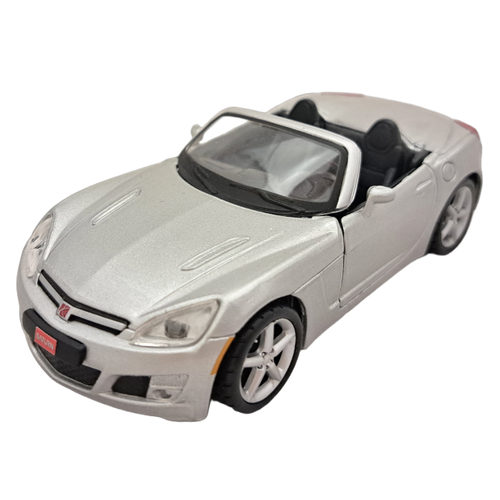 Коллекционная металлическая модель автомобиля Saturn Sky 1:32 Bburago 18-43000 silver