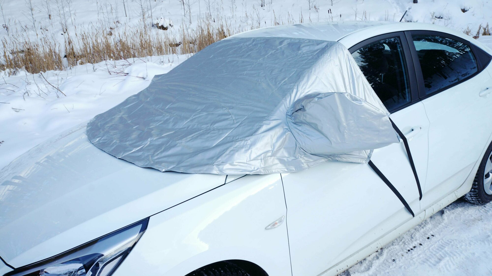 Защитный чехол на лобовое стекло, эконом для Ford Fiesta Хэтчбек Active