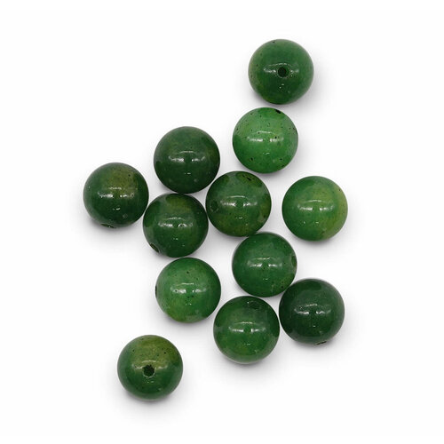 Бусины 10 мм. из натурального камня нефрит, (нить 20 бусин)