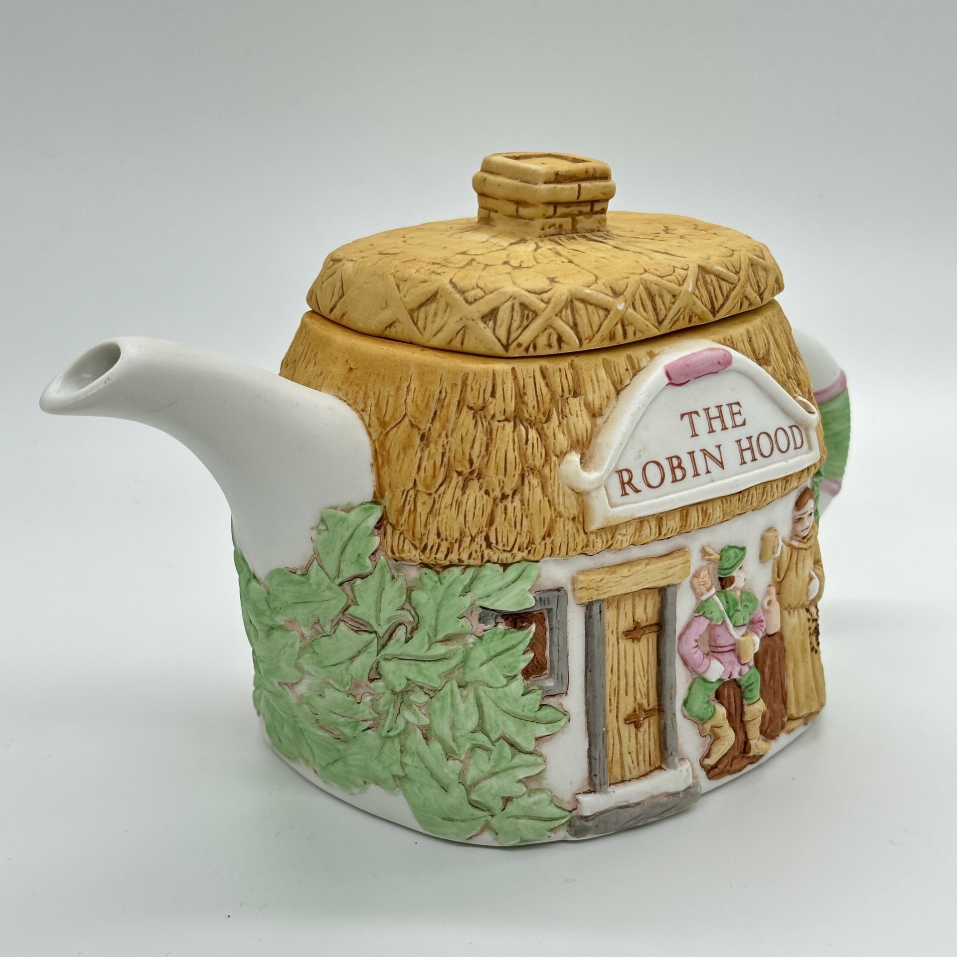 Чайник заварочный "The Robin Hood" ("Робин Гуд") из серии Pub Teapot, Christopher Wren, фарфор