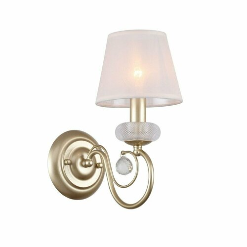 Бра цвета светлое золото с плафоном из белой органзы с подвеской из хрусталя для лампы Е14 от GETOGAZOV FAMILY 2800₽