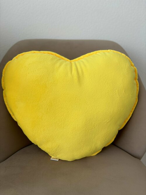 Подушка Сердце, ярко-желтое, 47х40 см