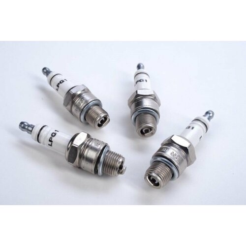 Свечи Энгельс STANDARD LPG 1 Г-3302 ЗИЛ блист Комплект 4 шт 1442₽