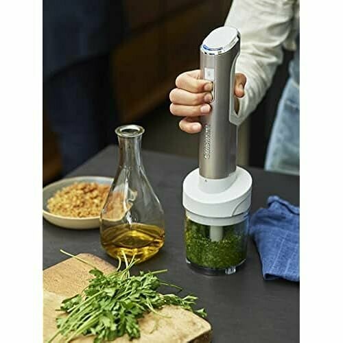 Беспроводной ручной блендер Cuisinart с насадкой для пюре венчиком и чашей для смешивания емкость 250 мл палочка для пюре время автономной работы 30 минут серебристый RHB100E 2635400₽