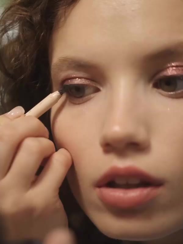 Divage Карандаш Для Глаз Eye Pencil Kajal Eyeliner Тон 01 черный — фото 1