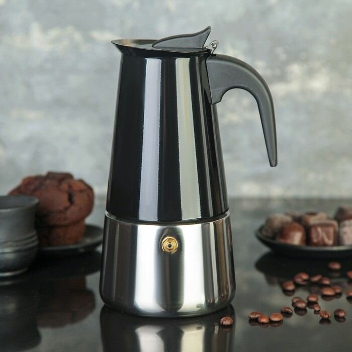 Кофеварка гейзерная Magistro "Итальяно", на 6 чашек, 300 мл, черный