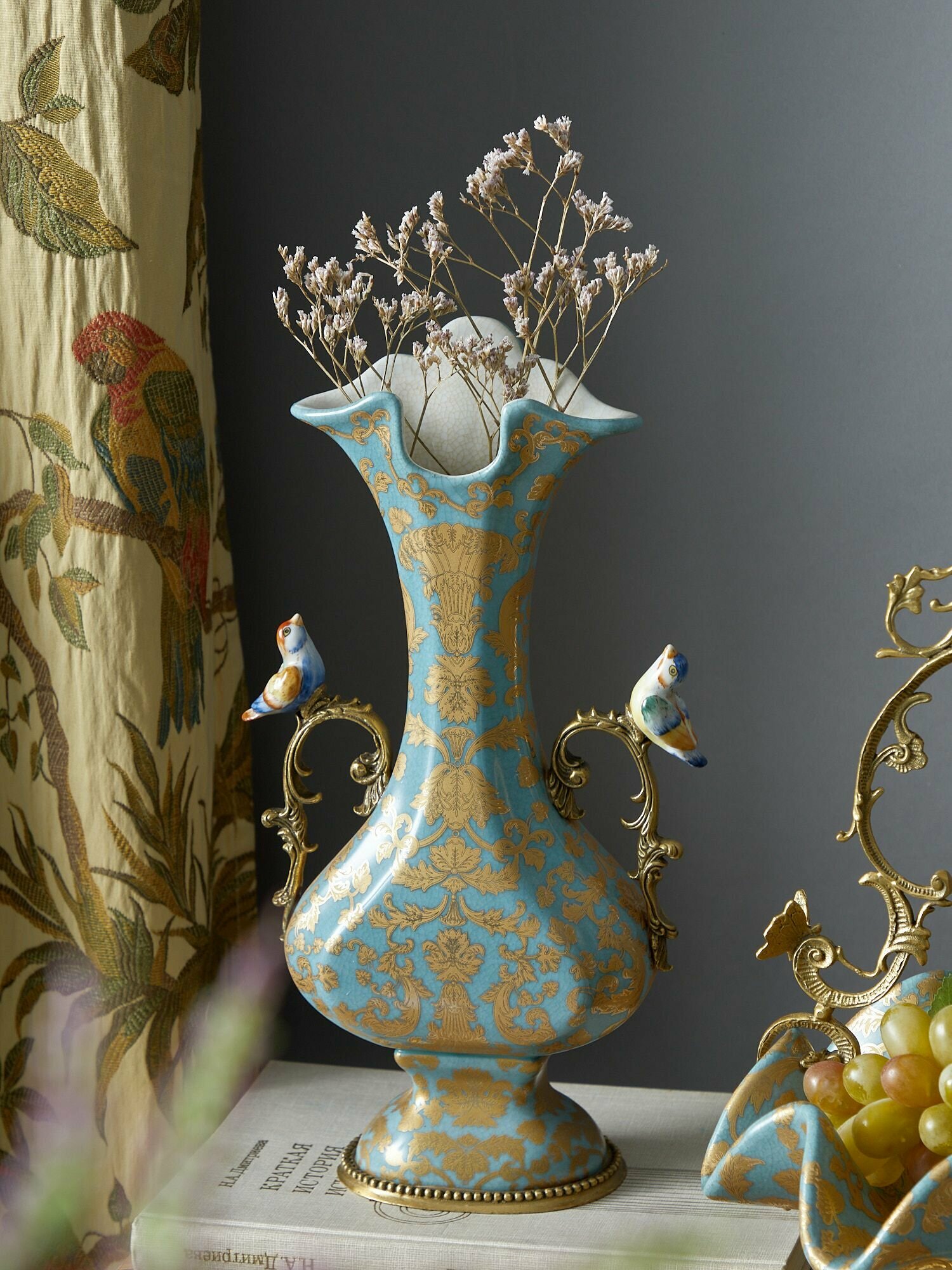 31G2628/A1247HC/NB4199 Ваза с птичками 17х10х33см, Фарфор, бронза, Glasar