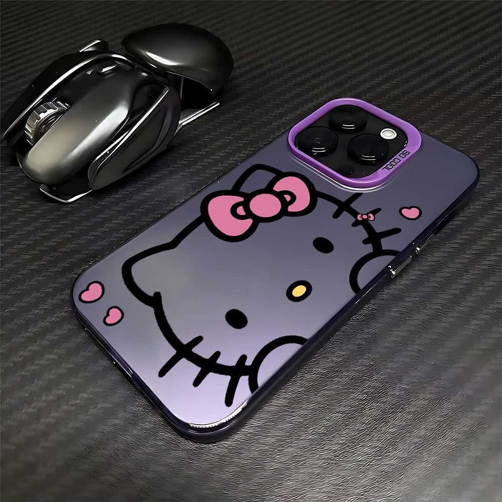 Чехол на Aйфон 14 Про Мак / IPHONE 14 PRO MAX фиолетово-серого оттенка с фиолетовой рамкой камеры и принтом контурного Hello Kitty, антиударный силиконовый чехол