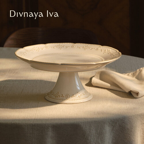 Блюдо для сервировки фарфор тортница тарелка для фруктов печенья тортовница конфет тарелка для кулича и яиц Divnaya Iva 5279₽