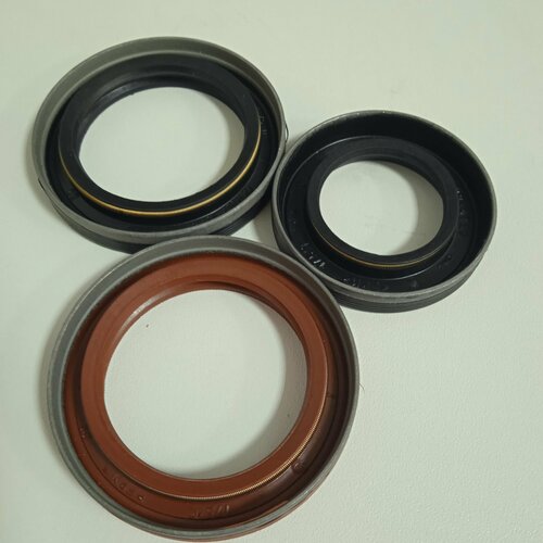 Ремкомплект сальников КПП 2123 для ам ВАЗ 2123 CHEVROLET NIVA комплект из 3х штук 400₽