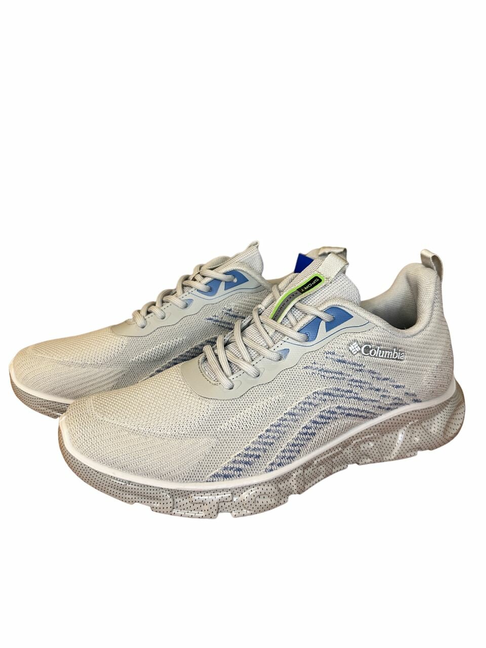 фото Кроссовки летние светлые