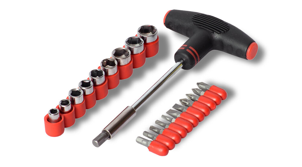 Отвертка Grossmeister T-образная с магнитным держателем 20 бит 012003001