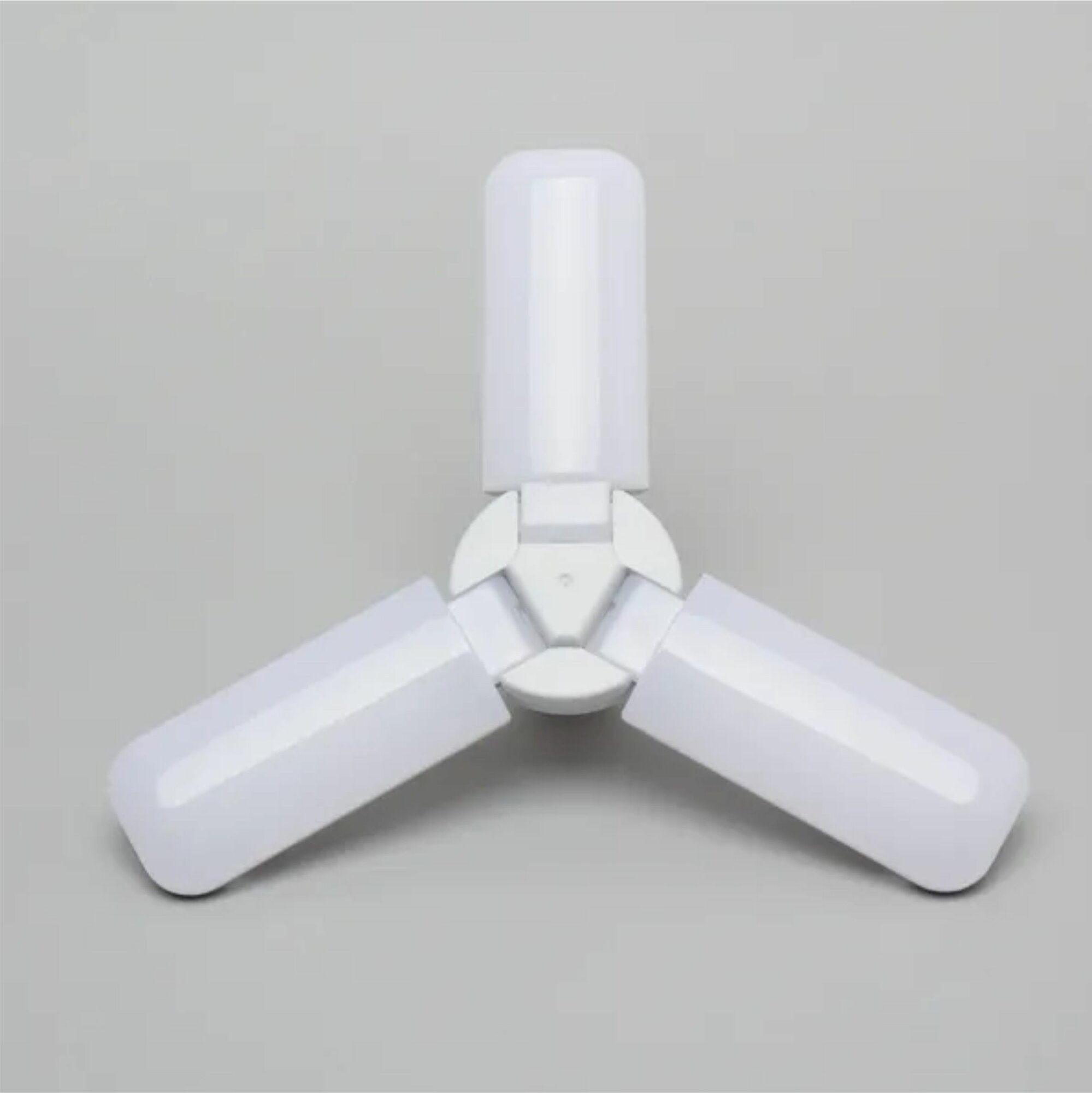 Лампа светодиодная Mini Fan Blade 3 лепестка/ складная интерьерная лампа вентилятор