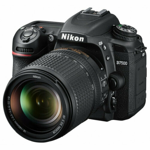 Фотоаппарат Nikon D7500 Kit AF-S DX NIKKOR 18-140mm 135-56 G ED VR черный 13399000₽