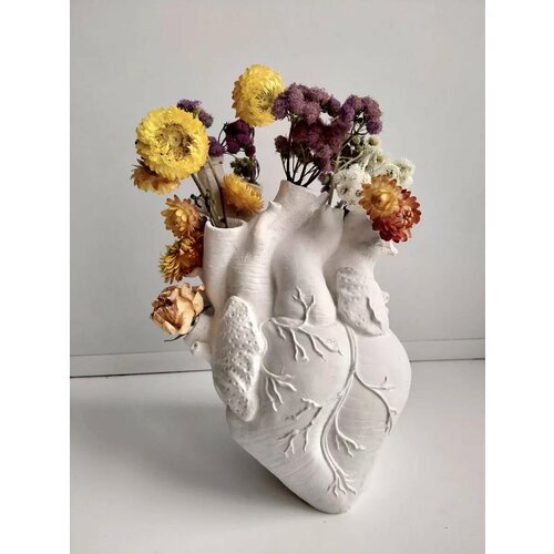 Гипсовая ваза в форме сердца