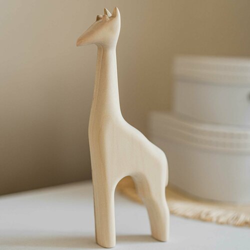 Деревянная фигурка 