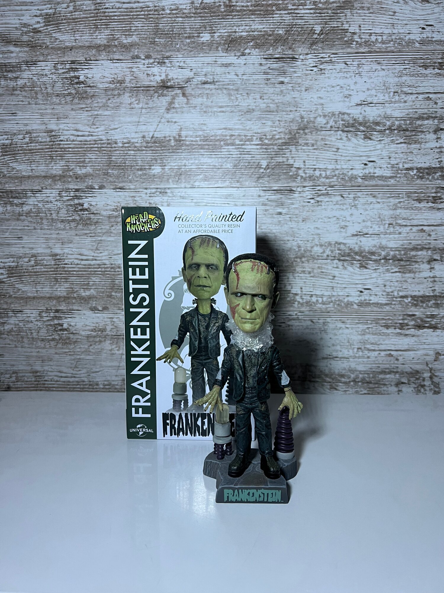 Фигурка Франкенштейна, искусственный камень , 18 см, Frankenstein, от Neca
