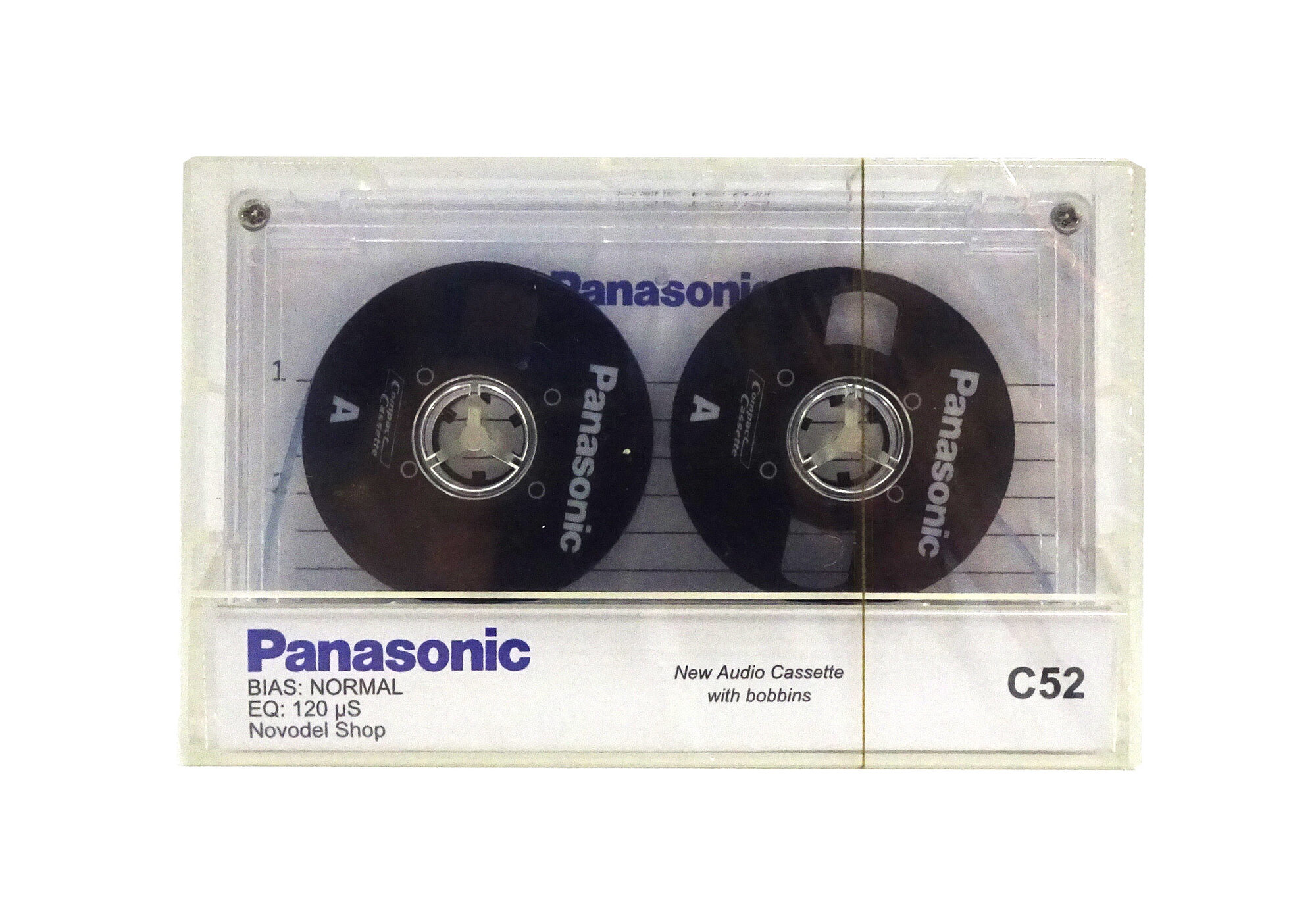 Аудиокассета "PANASONIC" с чёрными катушками