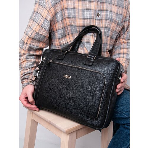 Сумка мессенджер Franchesco Mariscotti Удобная качественная сумка на все случаи жизни Удобная на работу в офис и на прогулку вечером в поездку фактура зернистая черный 11128₽