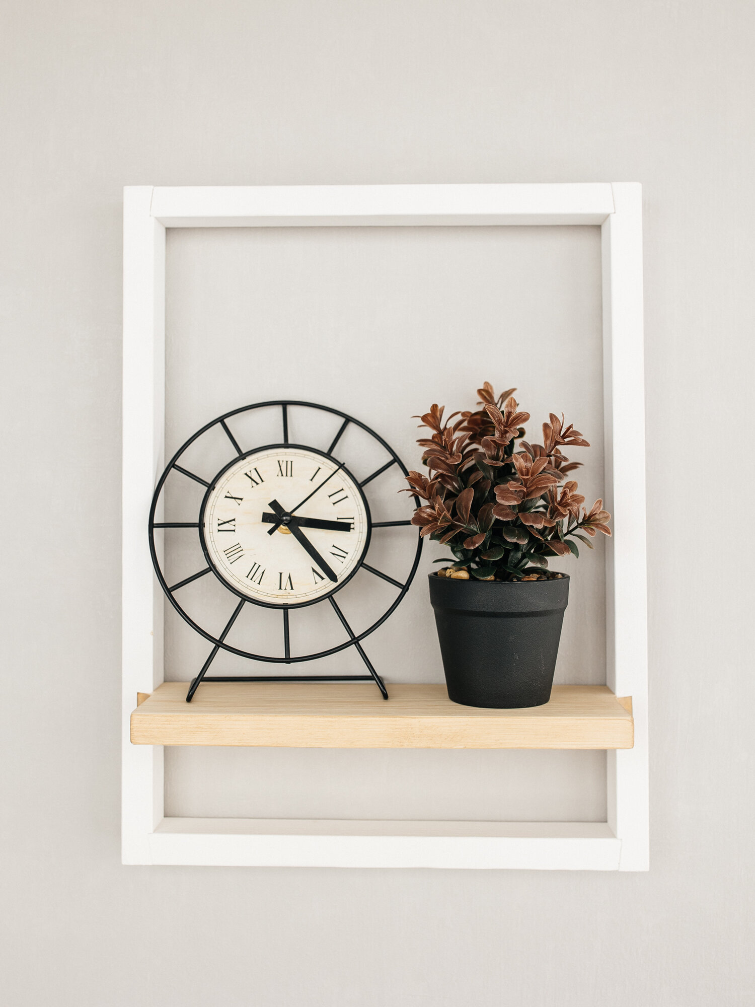 фото Интерьерная полка лофт в рамке настенная навесная, 1 шт.