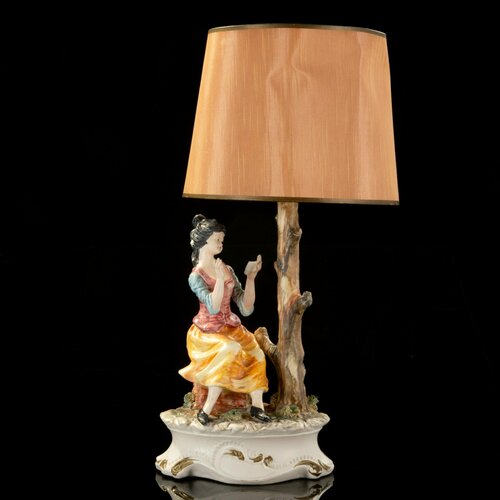 Каркас для настольной лампы с абажуром Девушка читающая любовное письмо 19500₽