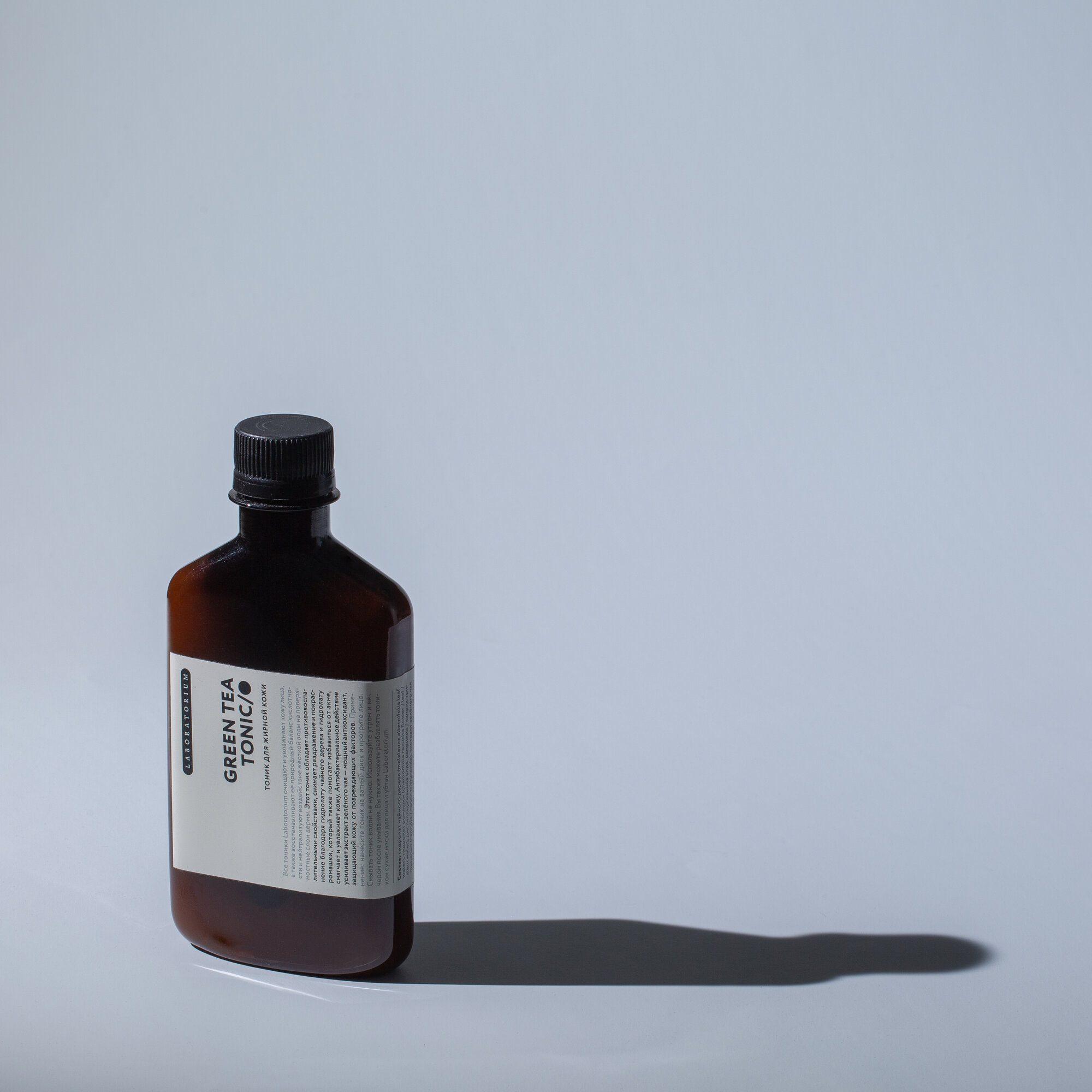 Тоник для лица Laboratorium "Green Tea" для жирной кожи, 250 мл — фото 1