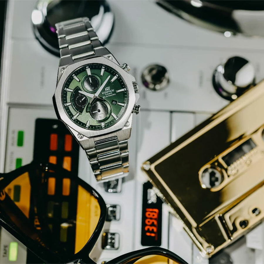 Наручные часы CASIO Edifice, серебряный, зеленый — фото 1