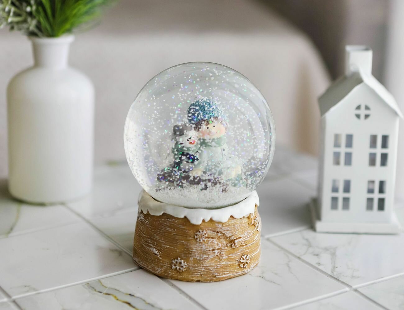 Снежный шар под снегопадом С пингвинчиком 13 см Koopman International APF646340-1