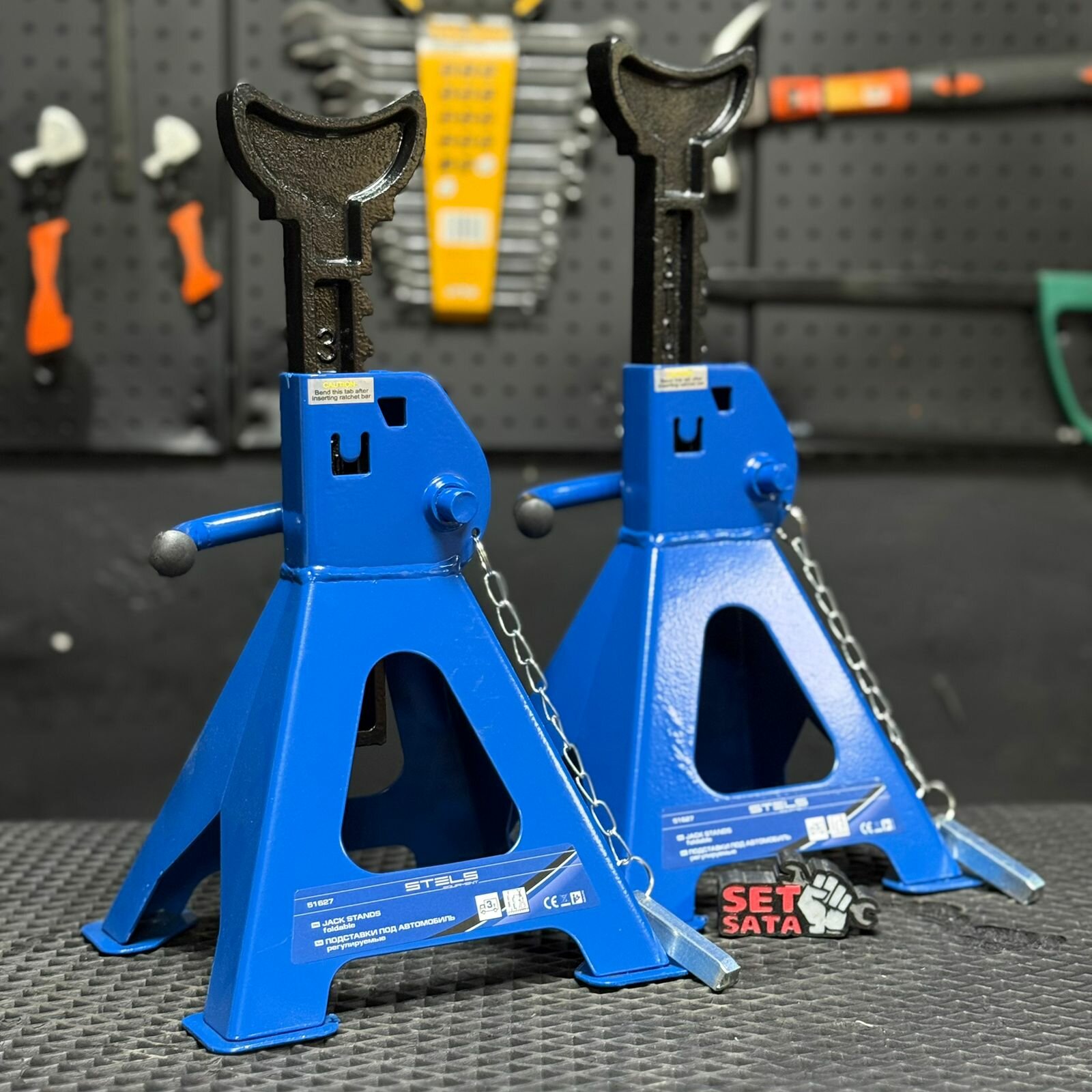 Подставки под автомобиль регулируемые Stels 2 шт 3 т H подъема 295-425 мм 51627
