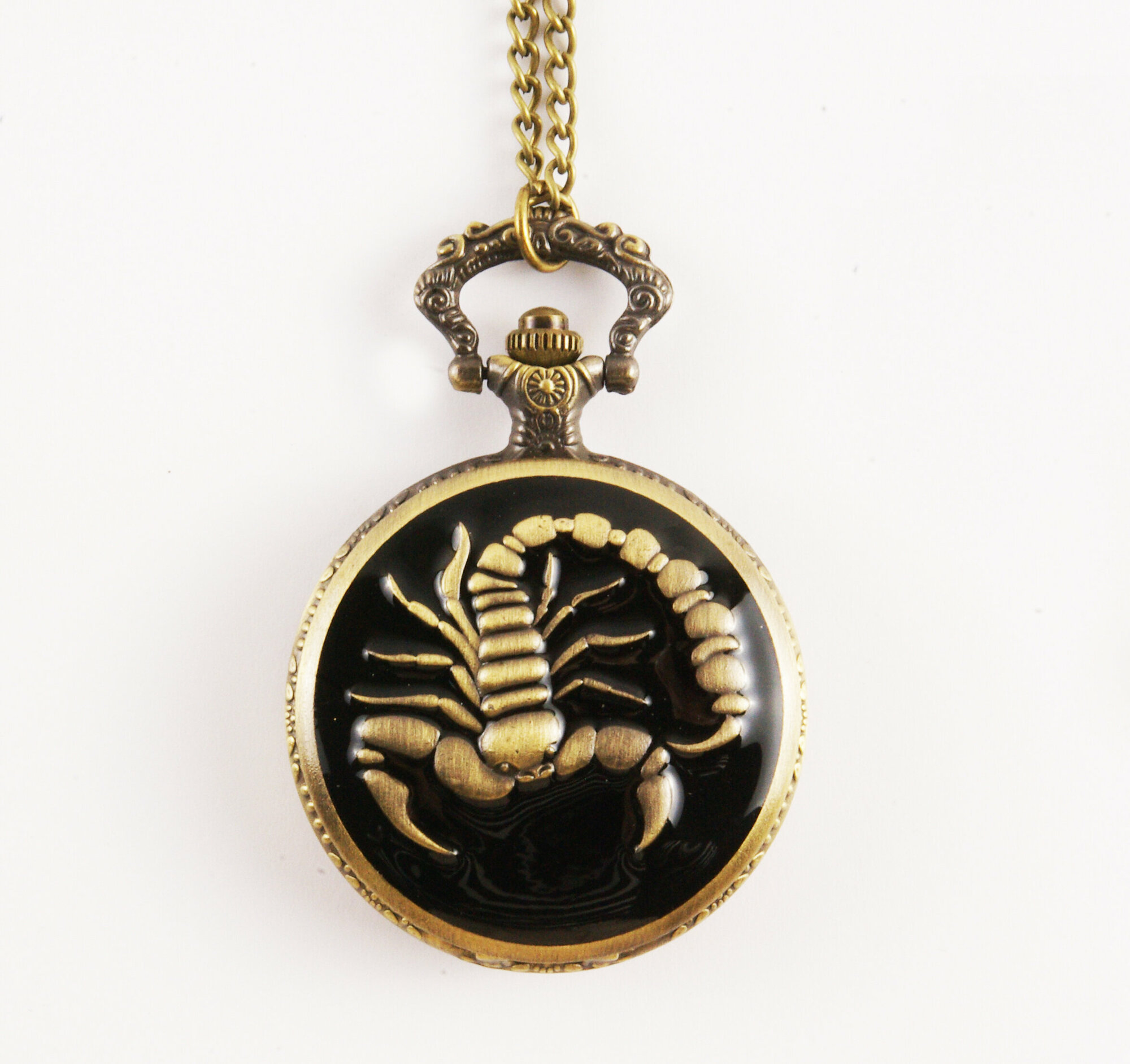 фото Карманные кварцевые часы "Скорпион" на цепочке. Металл, эмаль, кварцевый часовой механизм.