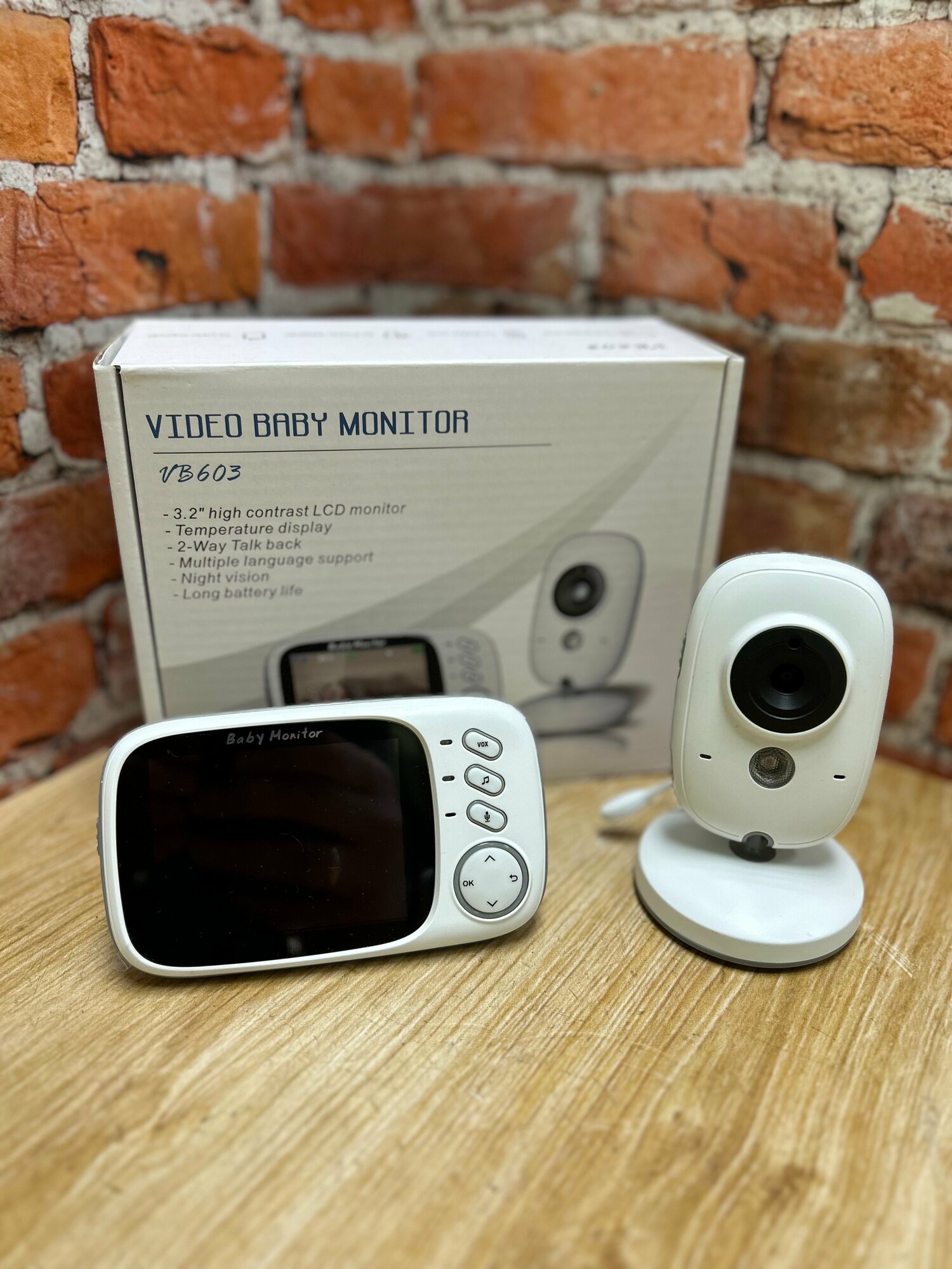 Видеоняня Baby Monitor VB603 с функцией ночного видения и термометромбелый