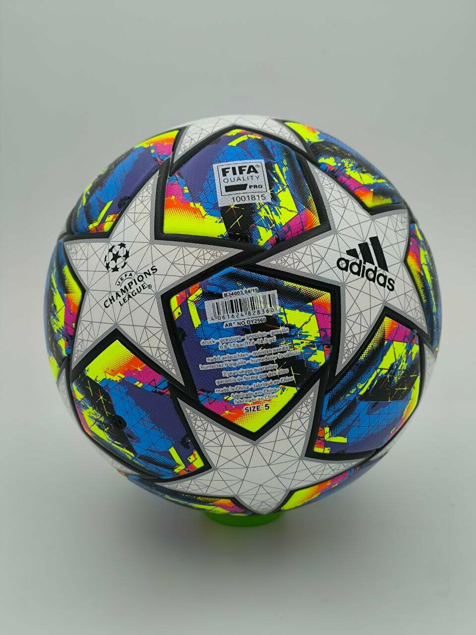 Футбольный мяч CHAMPIONS LEAGUE FIFA "Премиум класса" 5 размера, разно-цветный