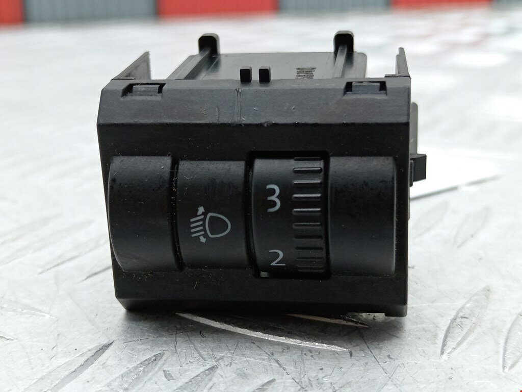 Кнопка корректора фар Skoda Rapid 1 5JA941333A арт. 1820374