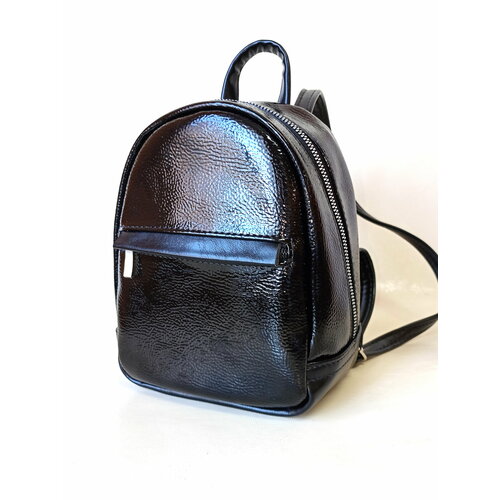 Женский городской рюкзак McKIR 21-138 экокожа черный лаковый молния под металл (мини-размер)