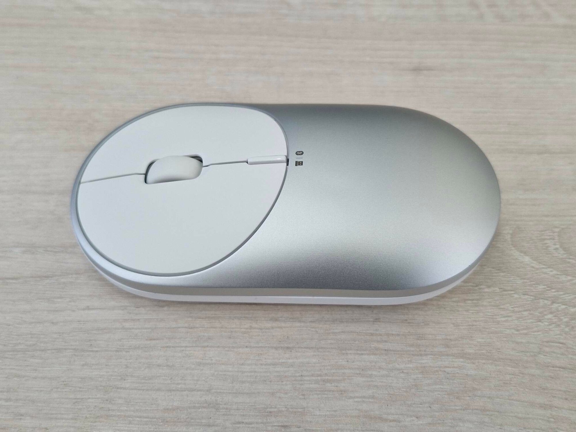 Беспроводная компактная мышь Xiaomi Mi Portable Mouse 2, серебристый 0000