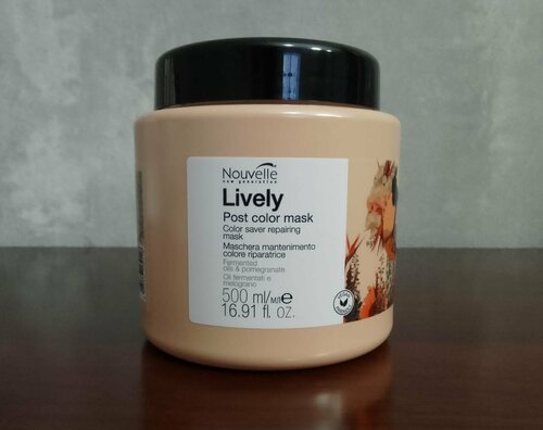 Lively Post Color Mask 500 мл. Ливели Восстанавливающая маска для сохранения цвета