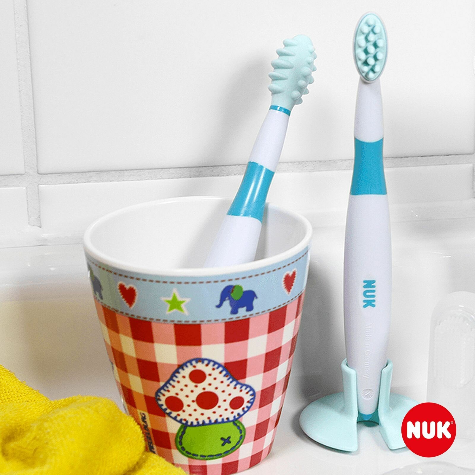 NUK Щётки зубные для ухода за полостью рта с защитным кольцом с 6 месяцев — фото 1