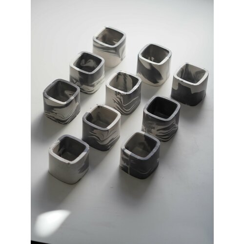 Набор подсвечников