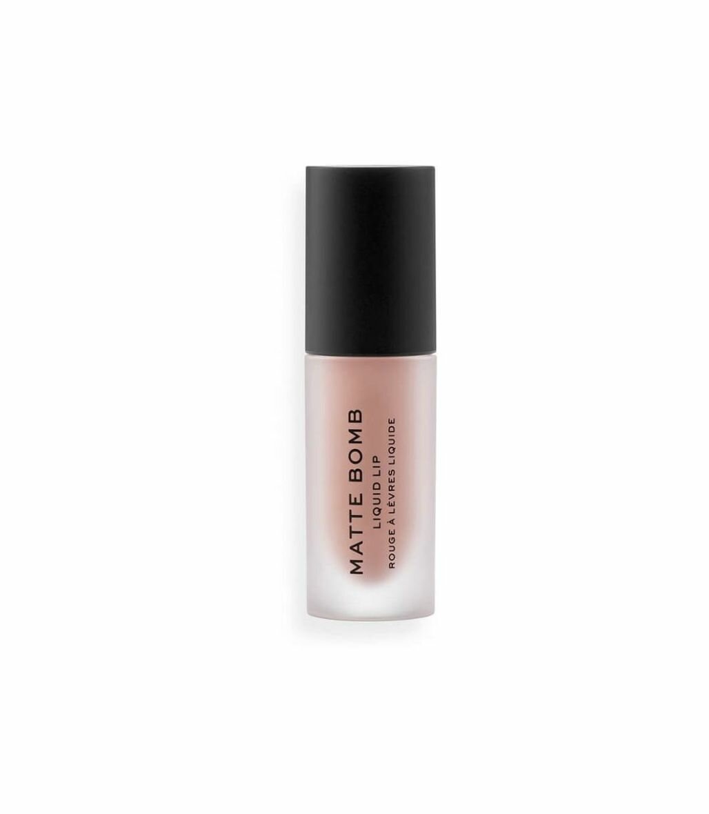 Makeup Revolution матовая жидкая помада для губ Matte Bomb NUDE CHARM