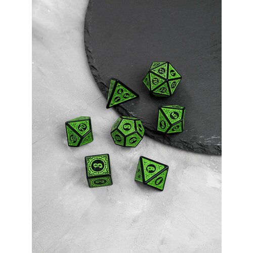 Кости игральные, дайсы, кубики для DnD (ДнД) 7 шт Черный, Зеленый