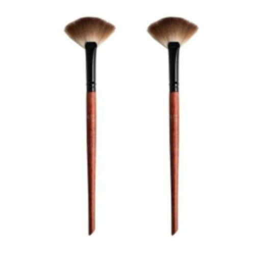 BEAUTELLA Кисть веерная 2 уп 620₽