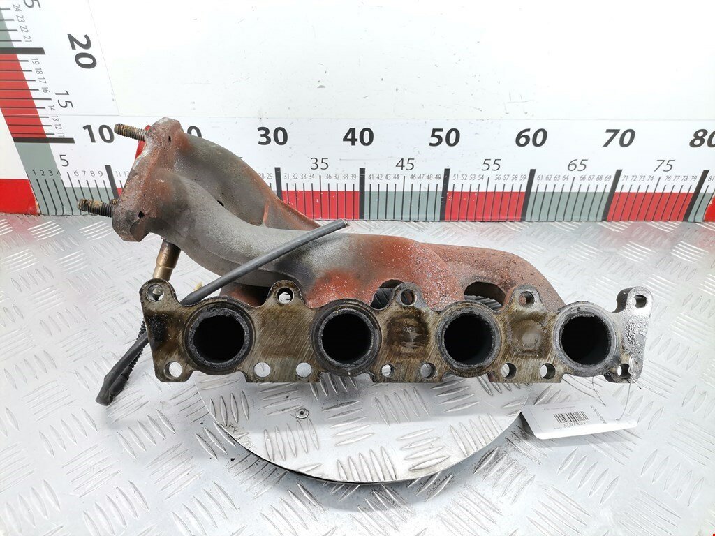 Коллектор выпускной Audi A6 C5 058253031A арт. 1797851
